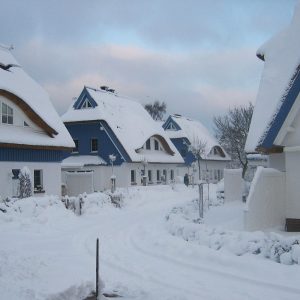 Die Siedlung mit den Häusern im Winter